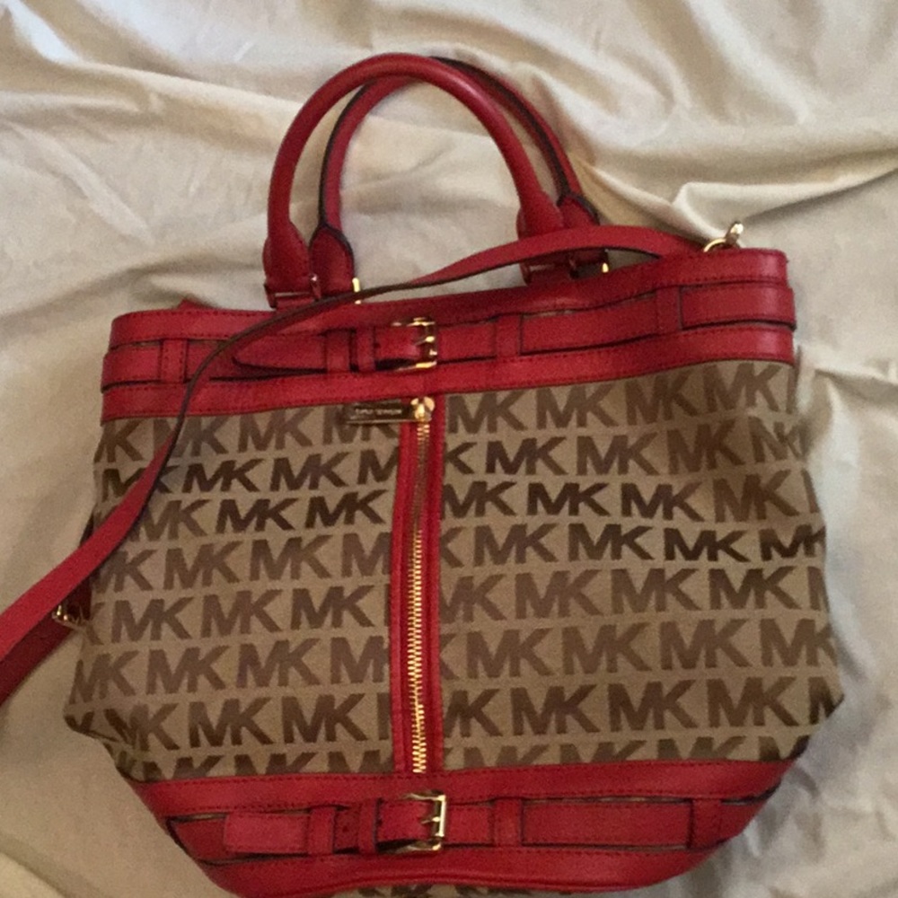 NWOT MK Large Bucket Purse